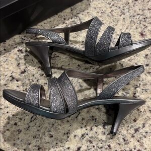 Nina New York Nolga-YG Pewter Baby Glitter  Size 10 M with box